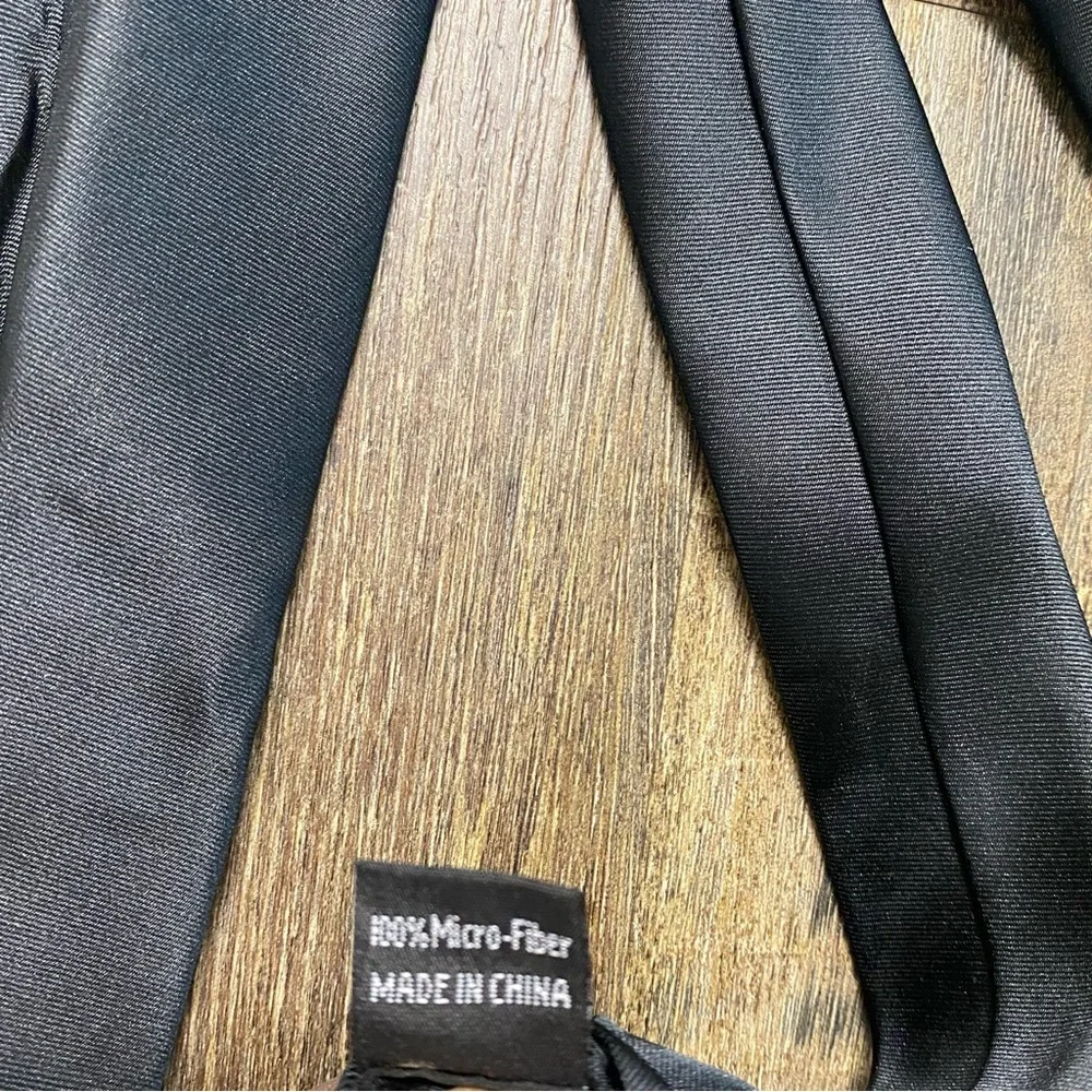 Elegant Black and Gold Men's Lot Ties Parisian Signature, QBrand, Joseph‎ Abboud